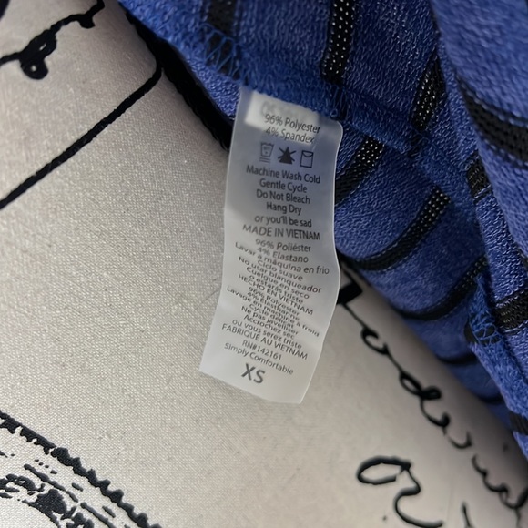 LuLaRoe Joy Sleeveless Kimono - Picture 5 of 5